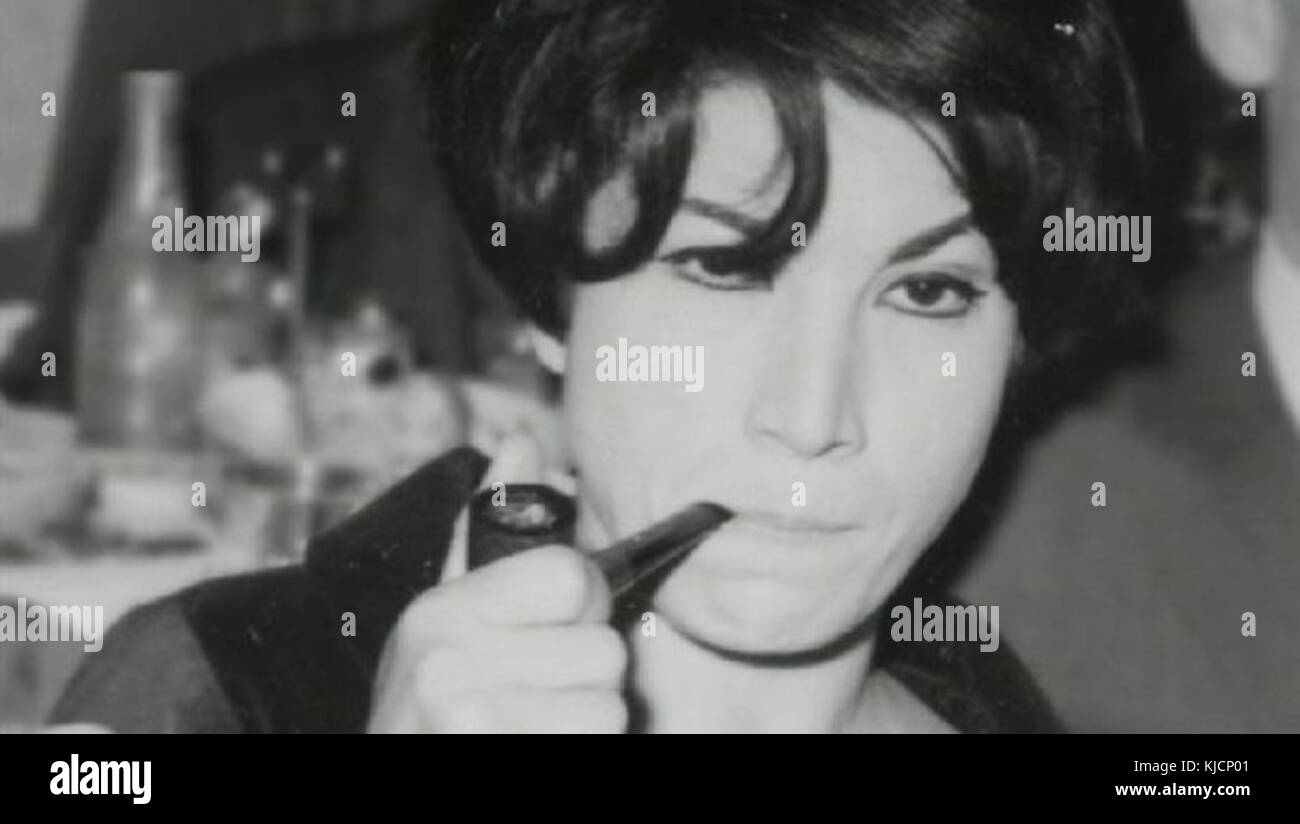 Forough farrokhzad -Fotos und -Bildmaterial in hoher Auflösung – Alamy