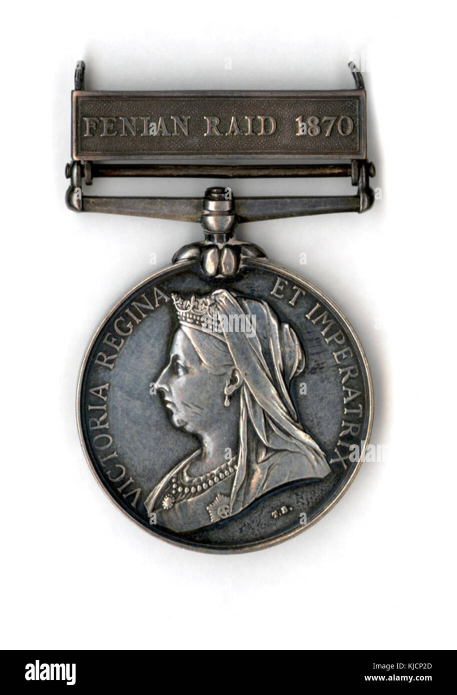 Die Fenian RAID Medal, ausgestellt 1870, erinnert an die militärischen Aktionen im Zusammenhang mit dem Einmarsch der Fenian Brotherhood in Kanada in der Mitte des 19. Jahrhunderts. Diese Medaille ist ein wichtiges Artefakt aus der kanadischen Militärgeschichte. Stockfoto