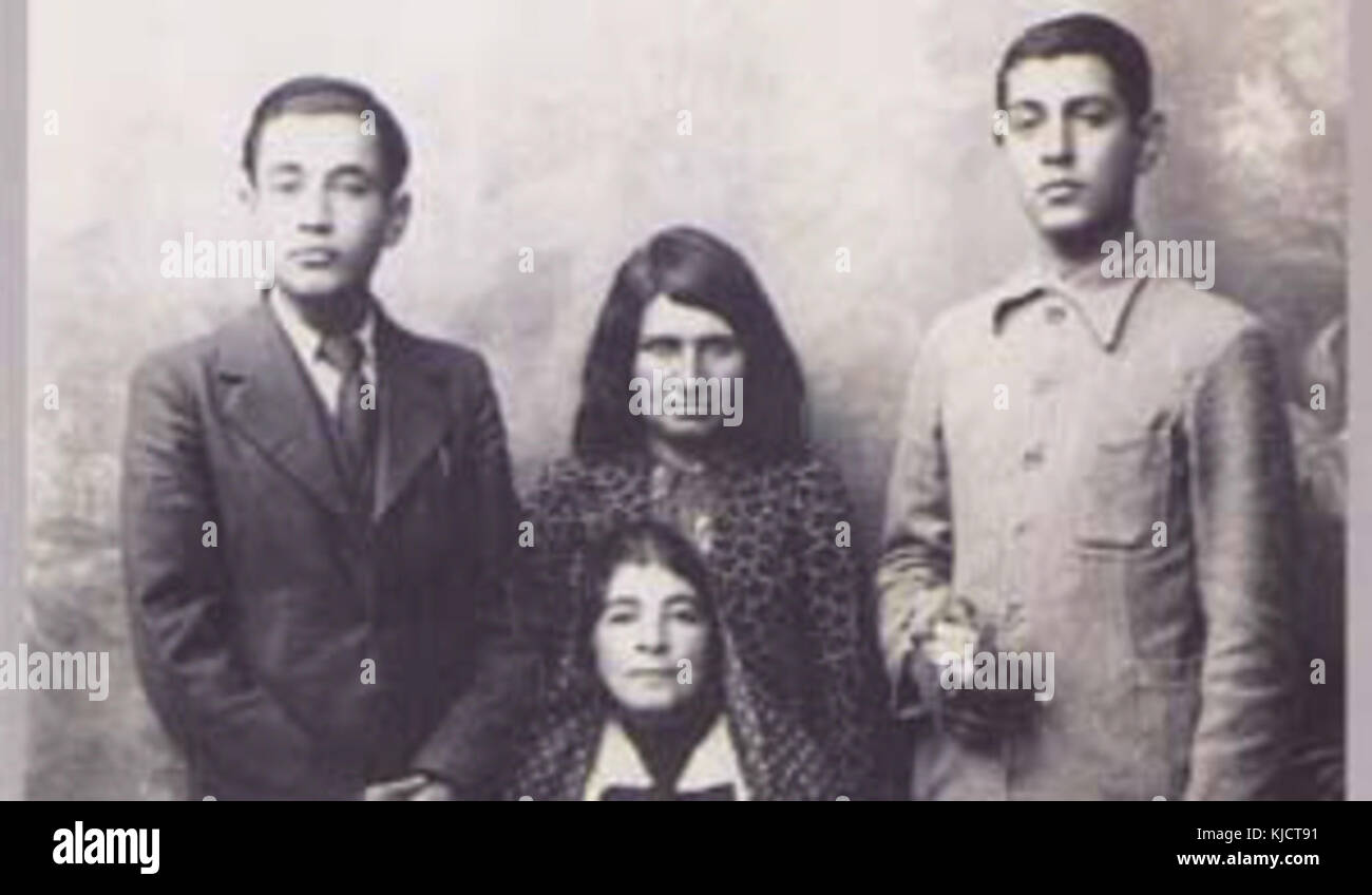 Mehdi Hamidy Shirazy war ein iranischer Künstler, der für seine modernistischen Beiträge zur persischen Kunst bekannt war. Seine Werke spiegeln die Verschmelzung traditioneller iranischer Ästhetik mit zeitgenössischen Techniken wider, und sein Einfluss ist in der Entwicklung moderner iranischer Kunst bemerkenswert. Stockfoto