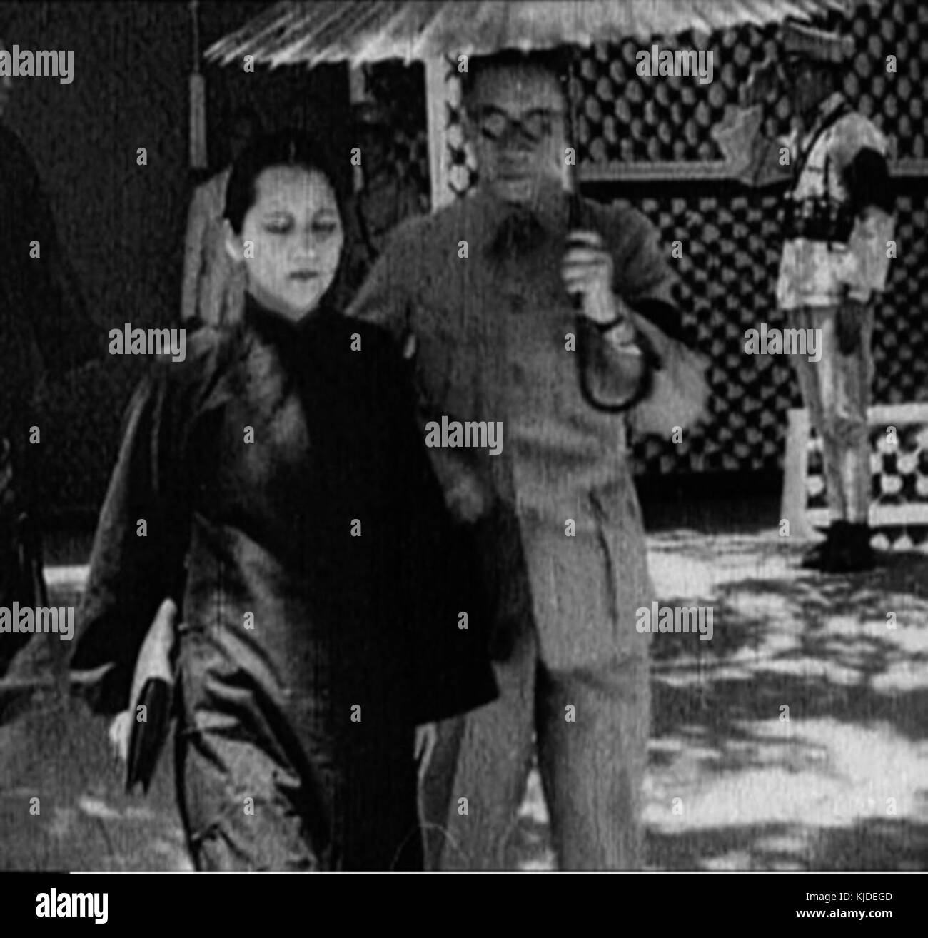 Soong Ching Ling und Soong Tse-ven in Fengan Zeremonie Stockfoto