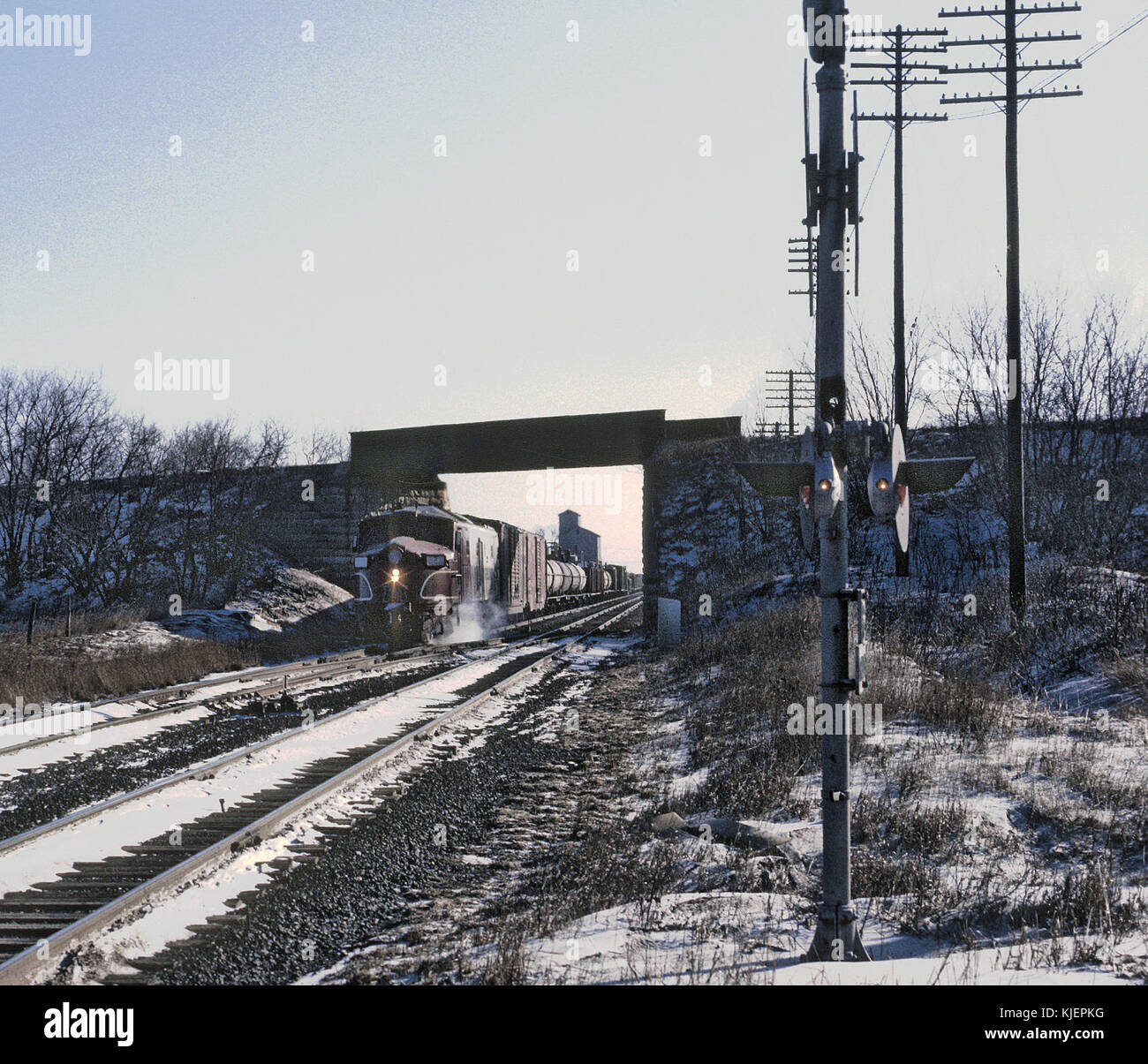 CRI&P621 (Alco DL109) mit wayfreight westlich von Minooka, IL am 18. Januar 1967. (22381541362) Stockfoto