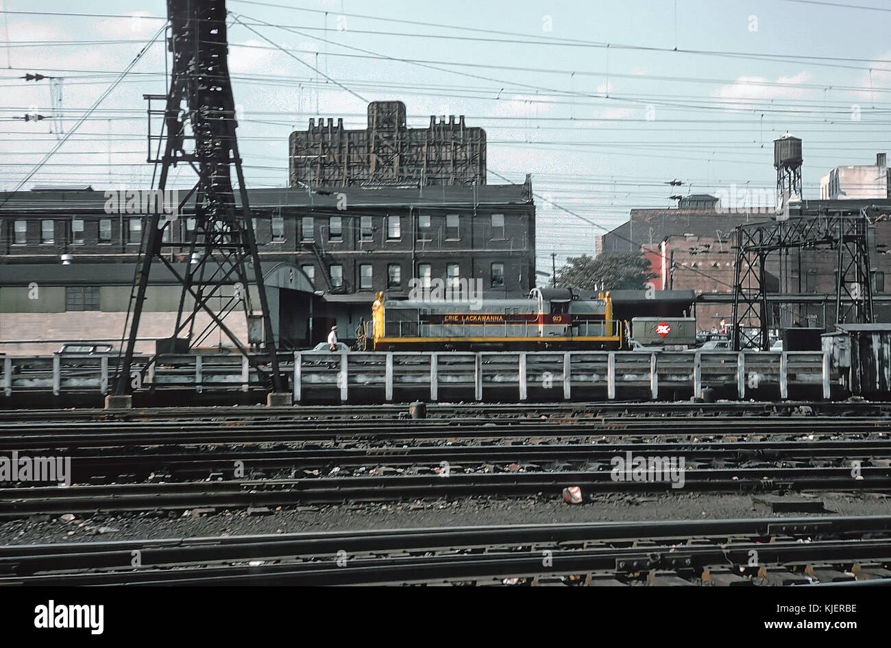 EL 913 (Alco RS3) in Hoboken, NJ am 3. September 1965 (22547586041) Stockfoto