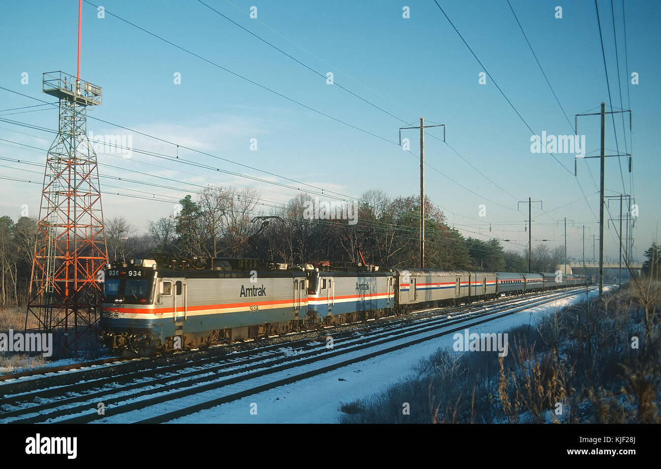 Amtrak AEM 7 934 in der Nähe von Baltimore, MD am 13. November 1987 (25423998062) Stockfoto