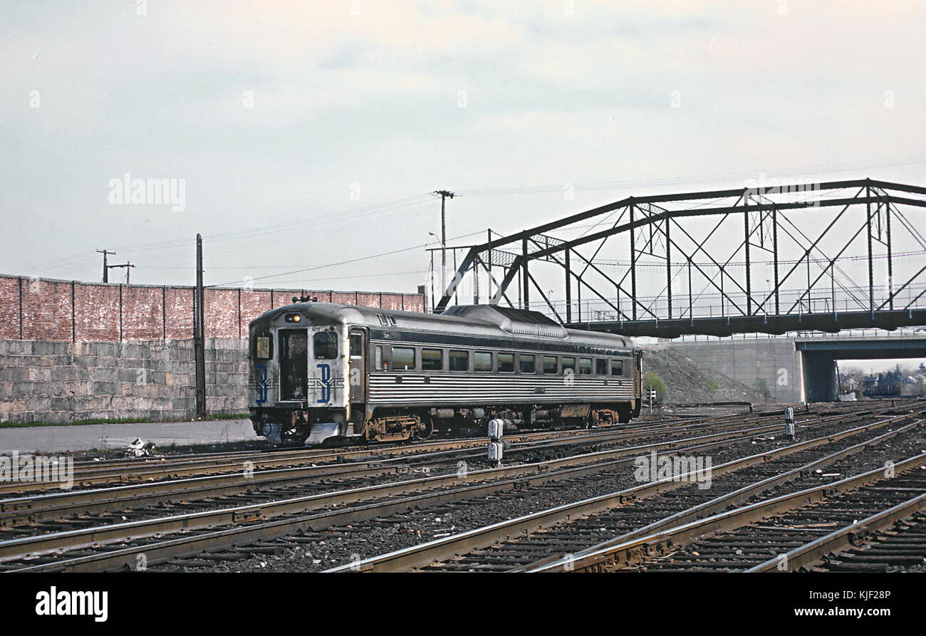 Boston&Maine 6124 RDC in Lowell, MA-Station am 27. April 1969 Stockfoto