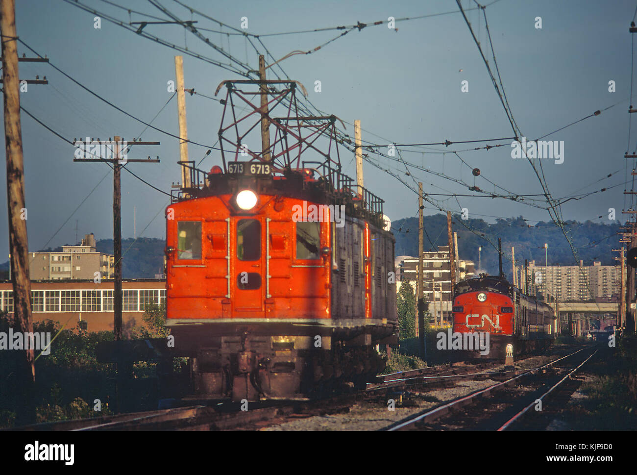 Eine elektrische zu Diesel Ändern über Mount Royal Tunnel (34200228774) Stockfoto
