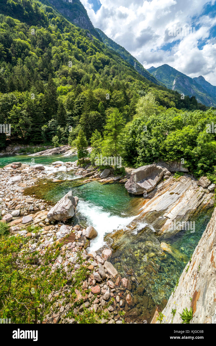 Schweiz, Blick auf die Verzasca Tal Stockfoto