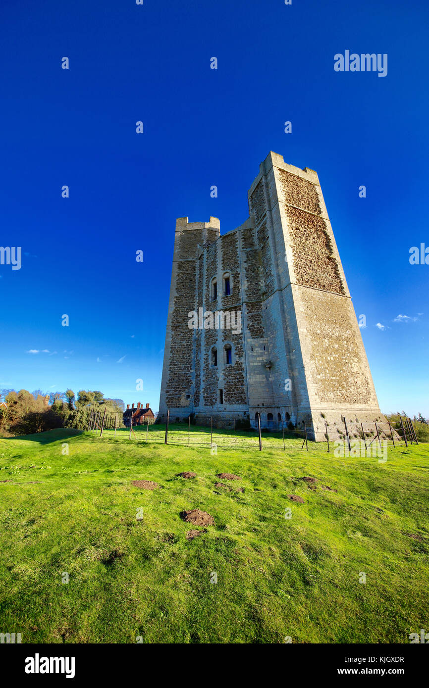 Orford, Suffolk, England. 23. November 2017. UK Wetter: einen hellen, kalten Tag auf der Burg in Orford, Suffolk. Credit: Angela Chalmers/Alamy leben Nachrichten Stockfoto