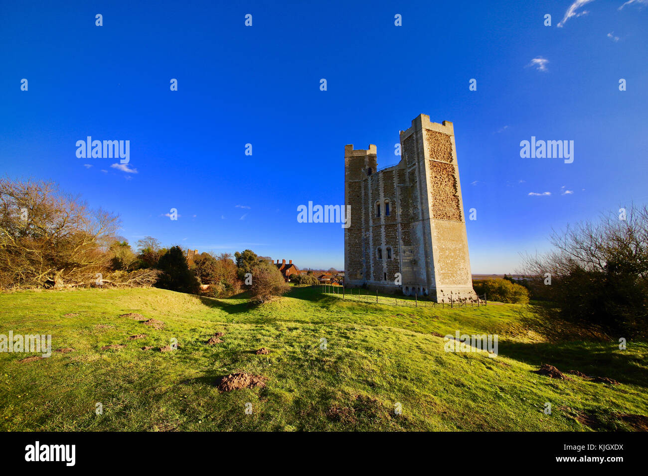 Orford, Suffolk, England. 23. November 2017. UK Wetter: einen hellen, kalten Tag auf der Burg in Orford, Suffolk. Credit: Angela Chalmers/Alamy leben Nachrichten Stockfoto