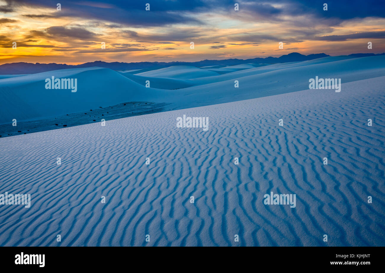 Die einzigartige und wunderschöne White Sands National Monument in New Mexico. Dieser Gips dune Feld ist die größte ihrer Art in der Welt. In Southe entfernt Stockfoto