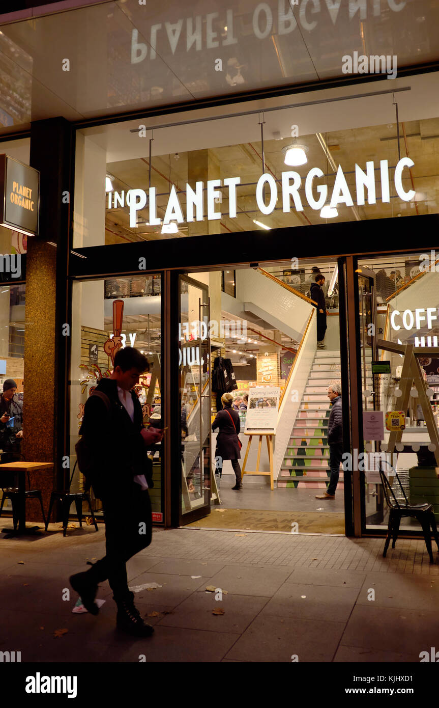 Planet organische Store auf Tottenham Court Road, London, England Stockfoto