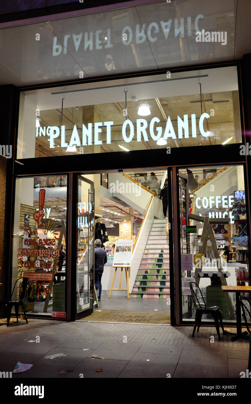 Planet organische Store auf Tottenham Court Road, London, England Stockfoto