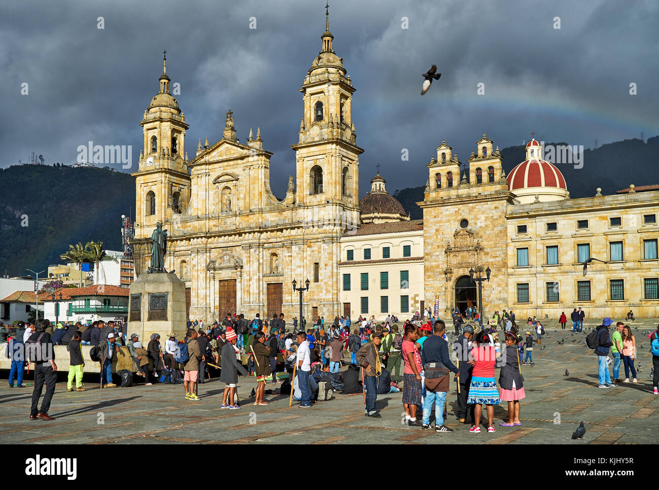 Die Kathedrale und der Plaza de Bolivar, Bogota, Kolumbien, Südamerika Stockfoto