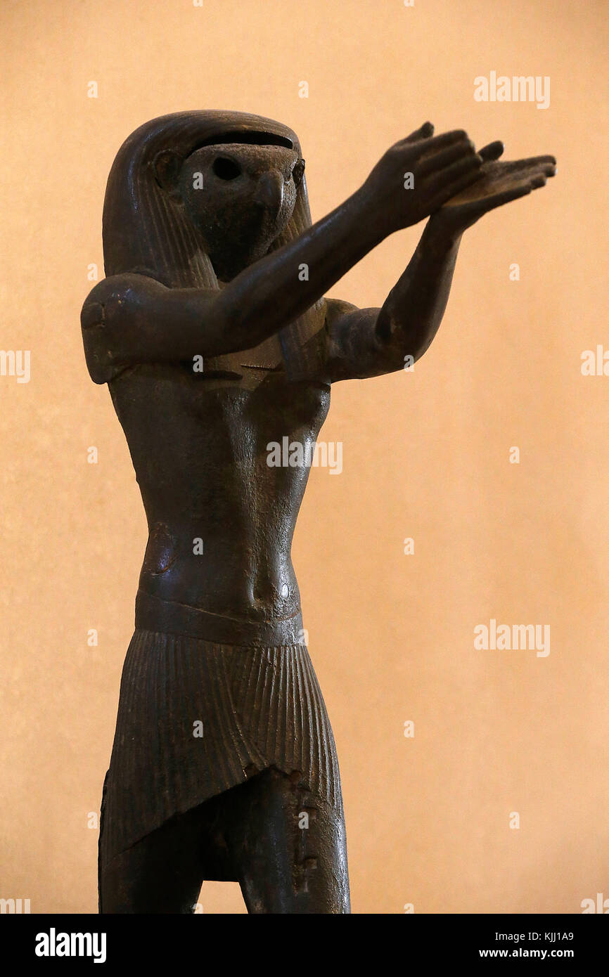 Louvre Museum. Gott Horus. Bronze. 1069-664 v. Chr. Frankreich. Stockfoto