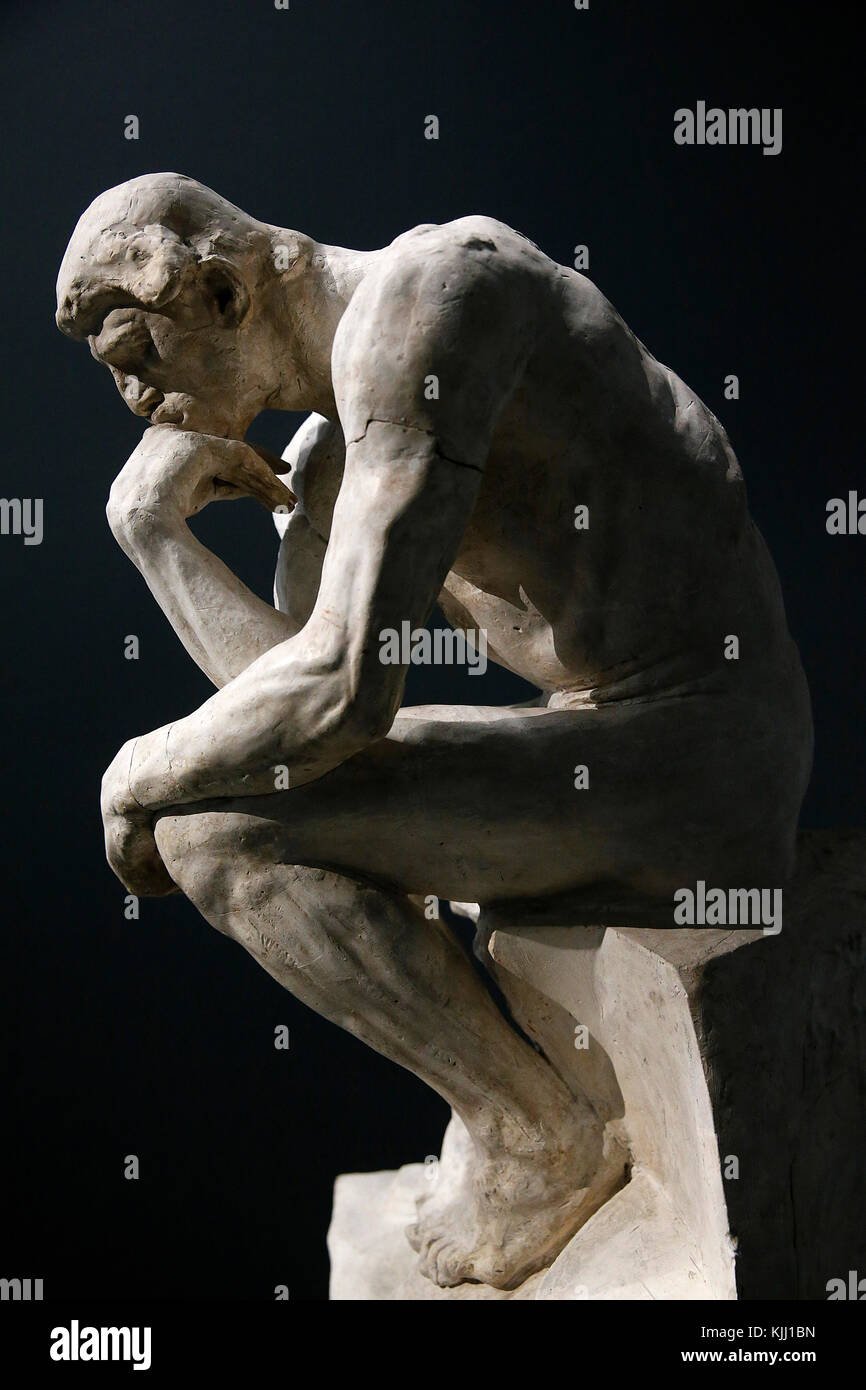 Rodin-Museum. Der Denker, sitzend auf einem Kapital. Putz. 1881-1882. Frankreich. Stockfoto