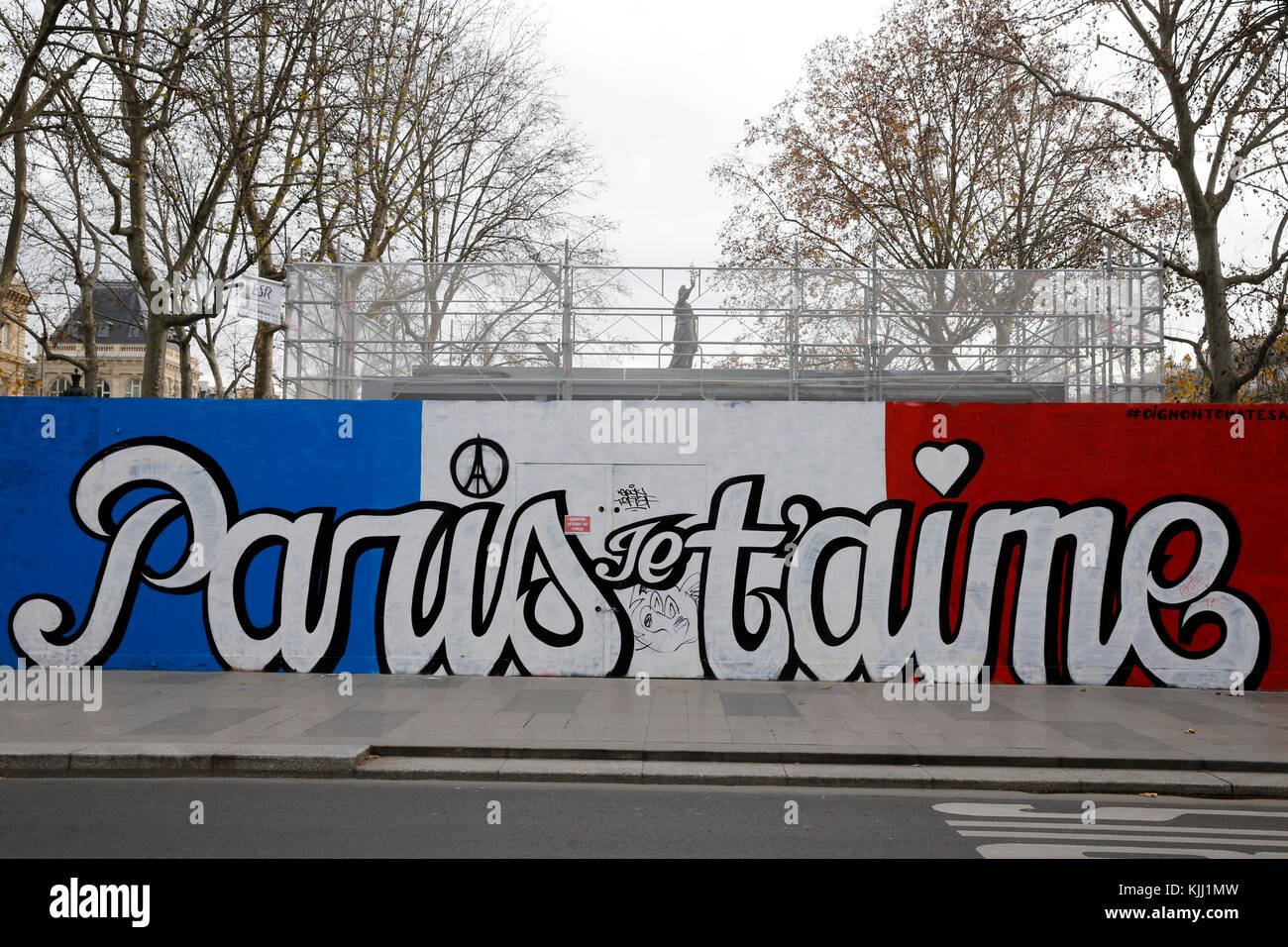 Terroranschlag-Denkmal am Place De La RŽpublique, Paris. Frankreich. Stockfoto