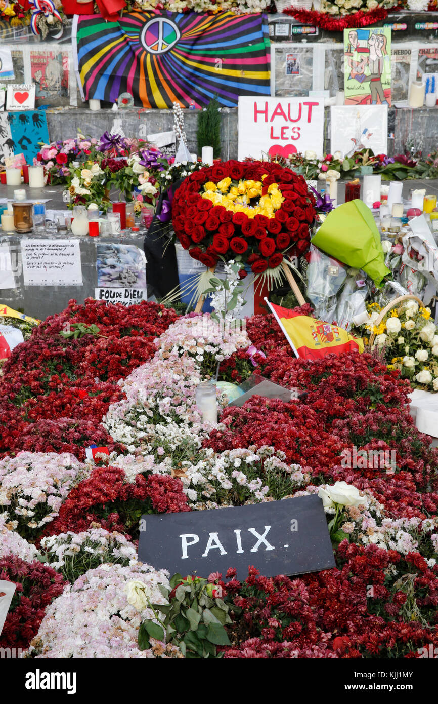 Terroranschlag-Denkmal am Place De La RŽpublique, Paris. Frankreich. Stockfoto