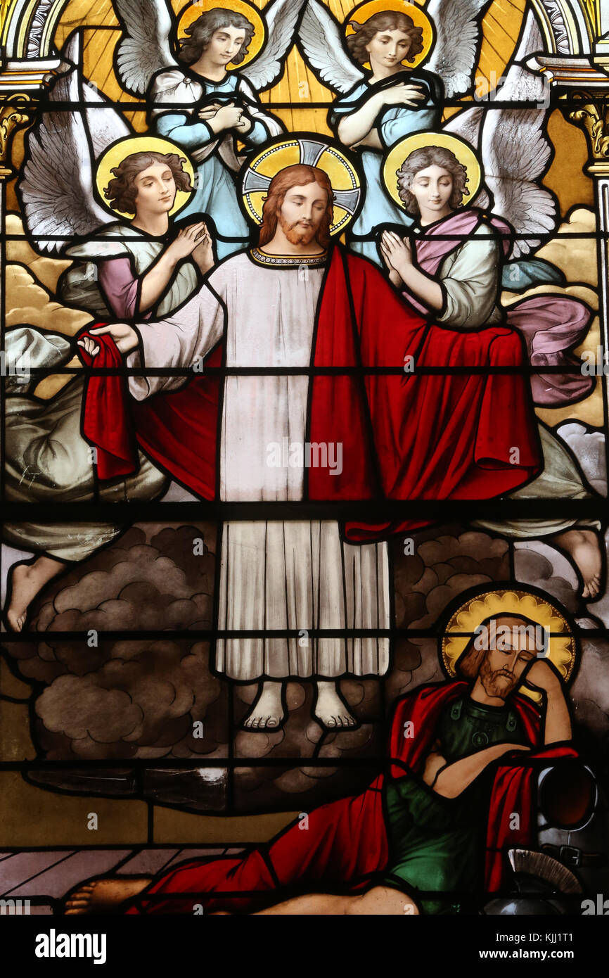 St. Martin Kirche. Glasfenster. Der Traum des Hl. Martin von Tours. Avallon. Frankreich. Stockfoto