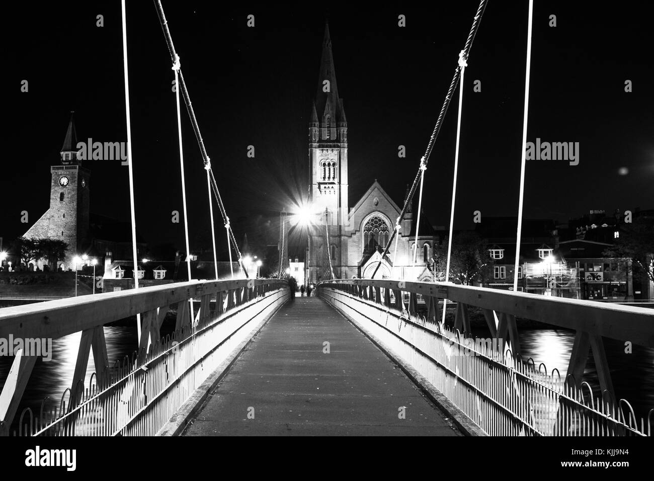Inverness, Schottland - Stadt bei Nacht Stockfoto