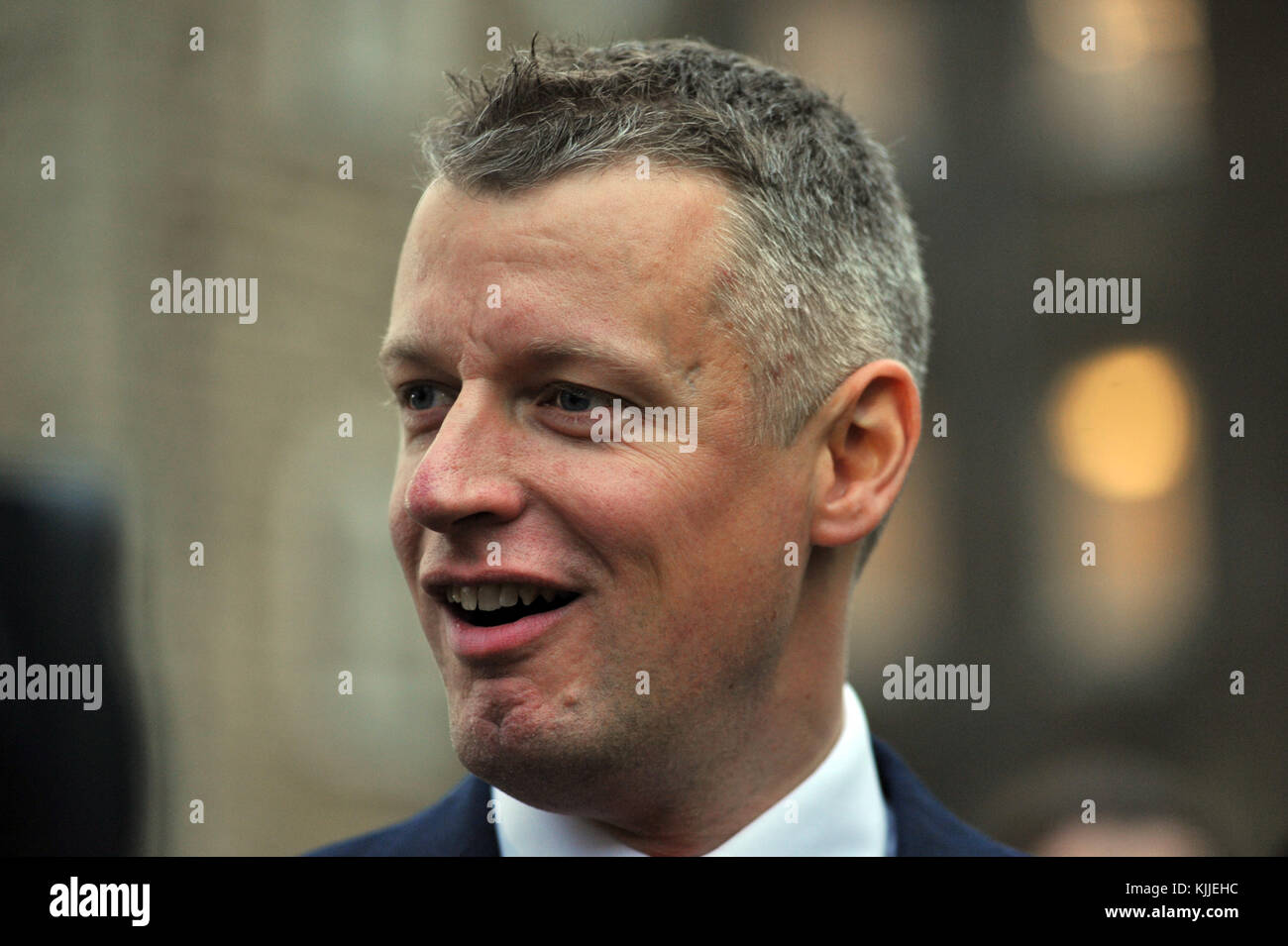 London, UK, 22.11.2017, Nigel Martin Evans MP für Ribble Valley spricht mit den Medien auf College Green, über den Haushalt. Stockfoto