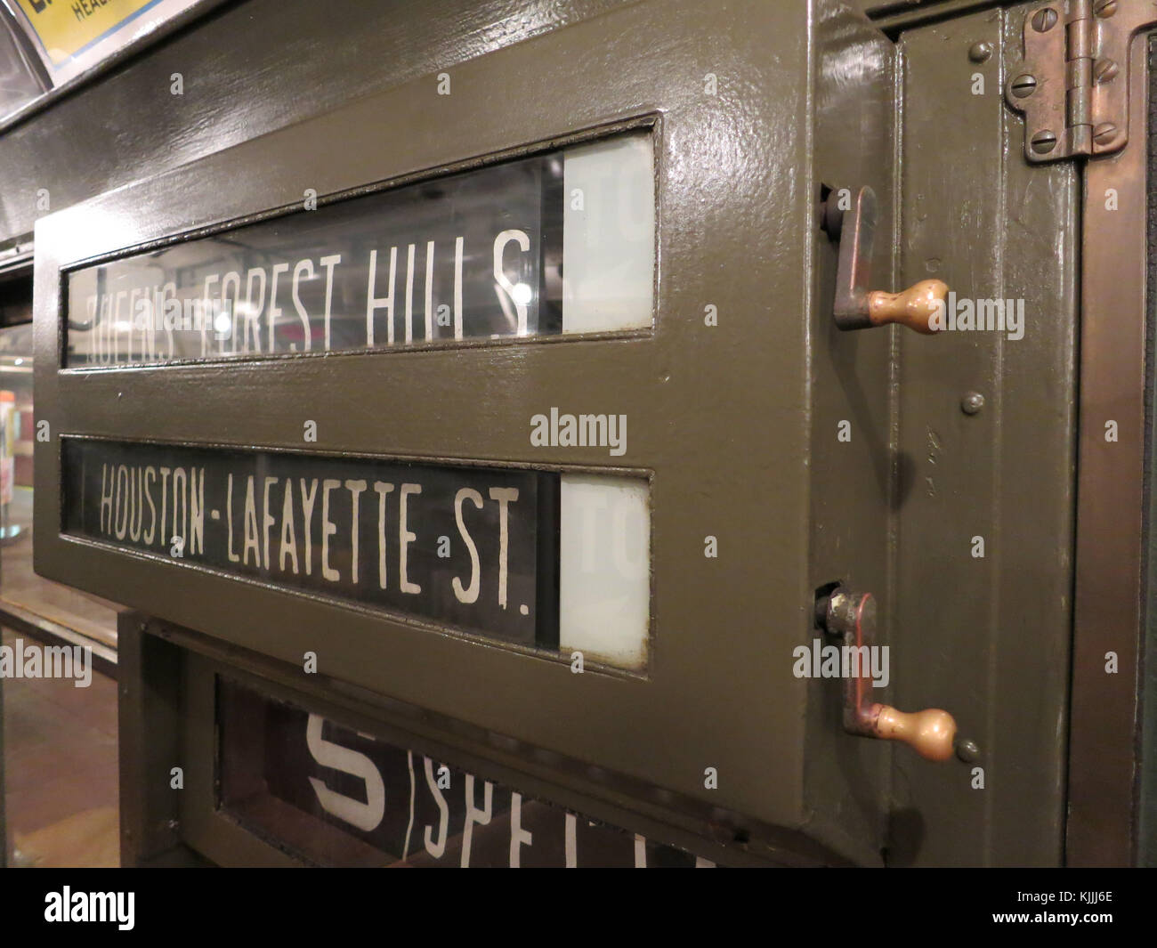 Brooklyn, New York - 15. September 2012: New York Transit Museum mit Vintage Zug. Stockfoto