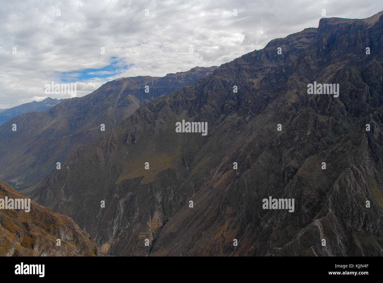 Tiefste schluchten -Fotos und -Bildmaterial in hoher Auflösung - Seite ...