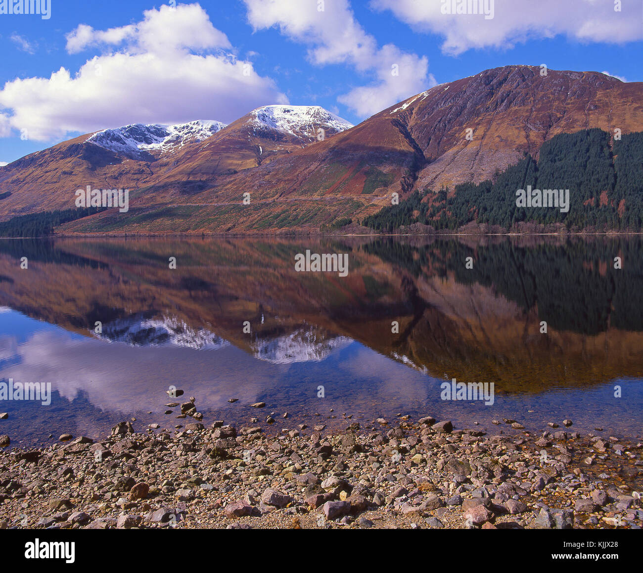 Reflexionen über Loch Lochy, Great Glen, Scottish Highlands Stockfoto