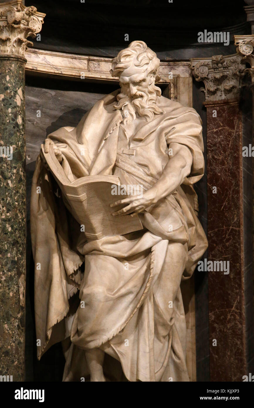 St. Johannes im Lateran Kirche, Rom. Der hl. Matthäus Statue. Italien. Stockfoto