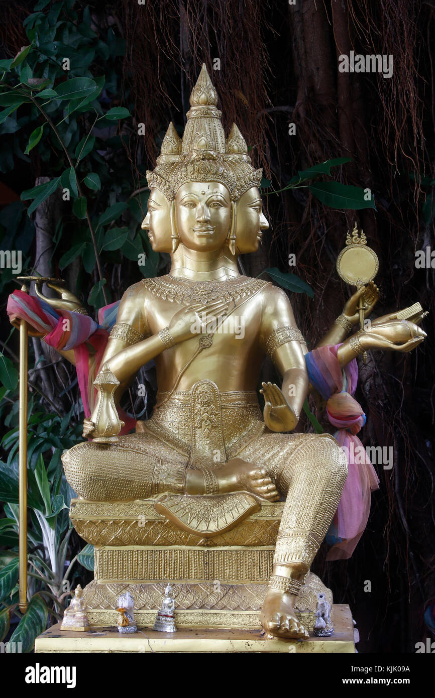 Brahma Statue in Wat Duang Dee, Chiang Mai. Thailand. Stockfoto