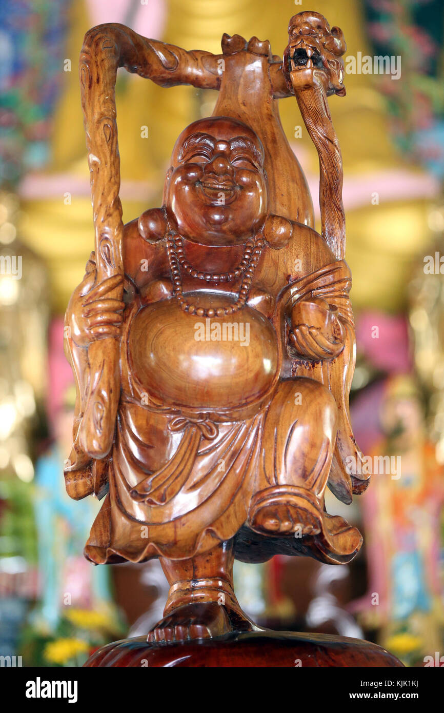 Chua Buu Dai Sohn buddhistischen Pagode. Smiling Buddha - Chinesische Gott Glück, Reichtum und Glück. Statue. Danang. Vietnam. Stockfoto