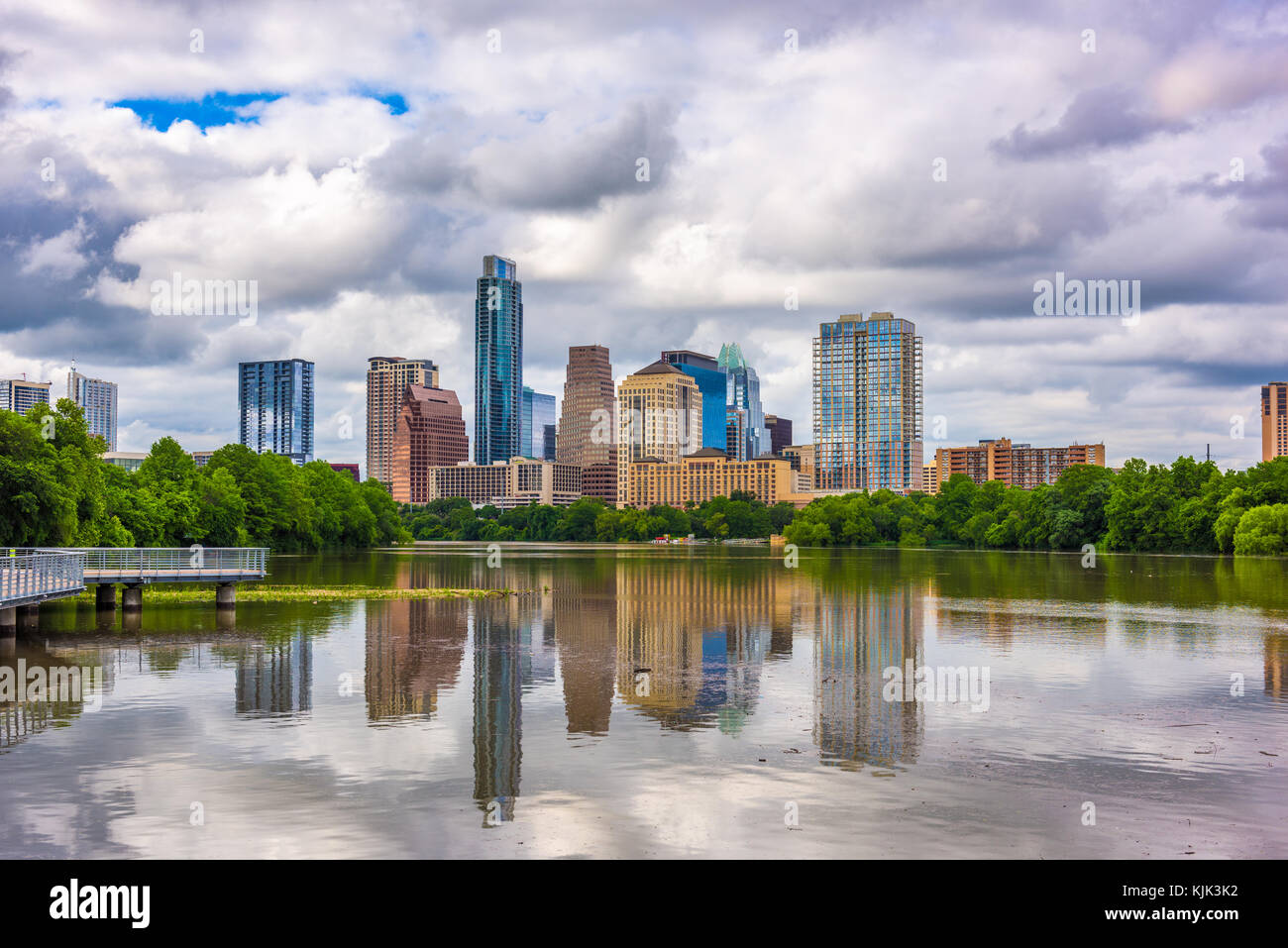 Austin, Texas, USA, den Fluss und die Skyline. Stockfoto