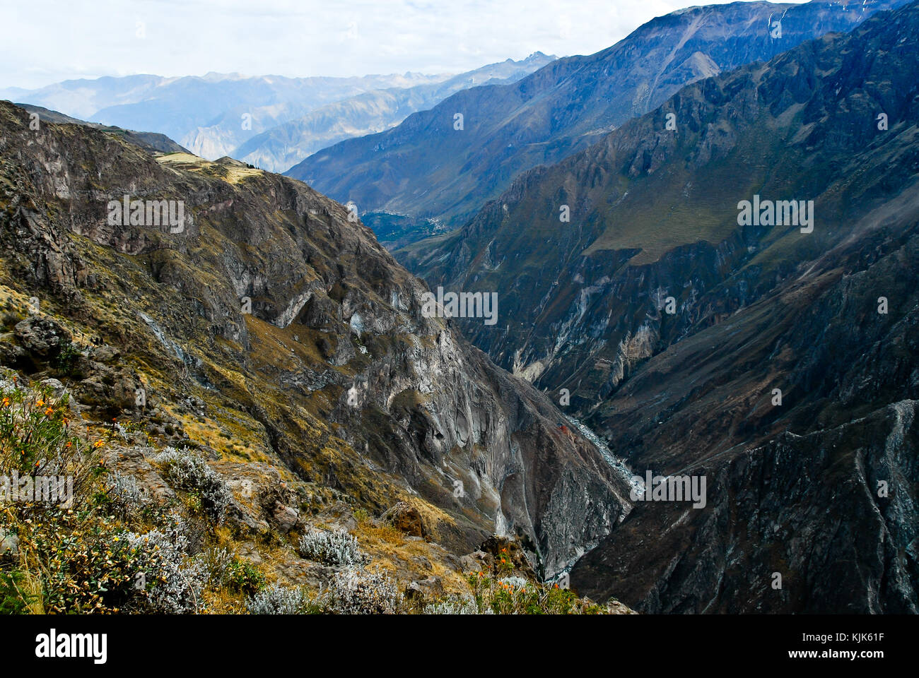Tiefste schluchten -Fotos und -Bildmaterial in hoher Auflösung - Seite ...