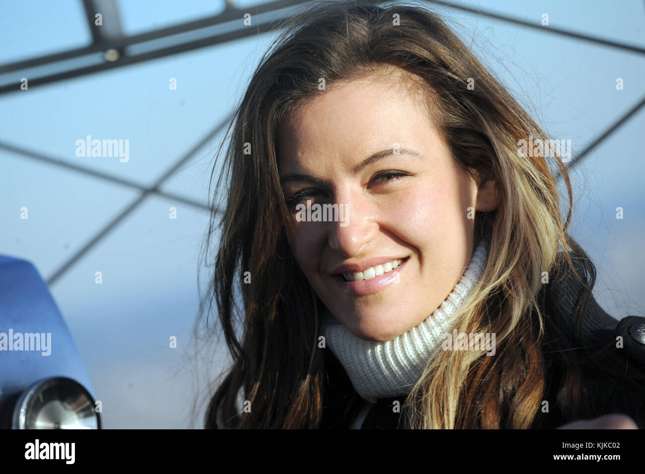 NEW YORK, NY - 21. JANUAR: UFC-Herausforderer Miesha Tate besucht am 21. Januar 2016 das Empire State Building am Empire State Building im Empire State Building in New York City People: Miesha Tate Stockfoto