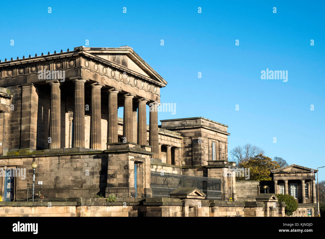 Edinburgh Old Royal High School oder New Parliament Building auf Calton Hill in Edinburgh, Schottland, Großbritannien Stockfoto