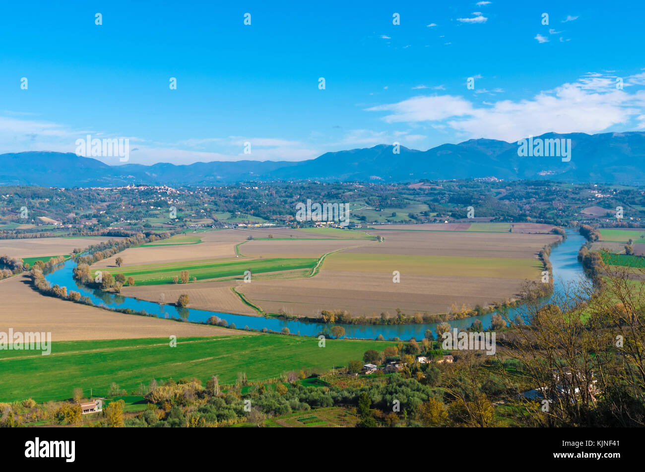 Sabina, Provinz Rieti in Italien. Hier das Tal des Tibers im Herbst. Stockfoto