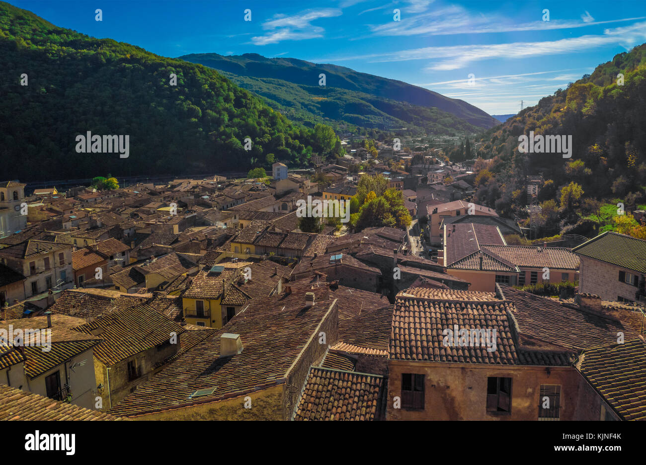 Cassino (Italien) - das historische Zentrum von einem alten und sehr kleinen Stone Town in Sabina Region, Provinz von Rieti, Italien Stockfoto
