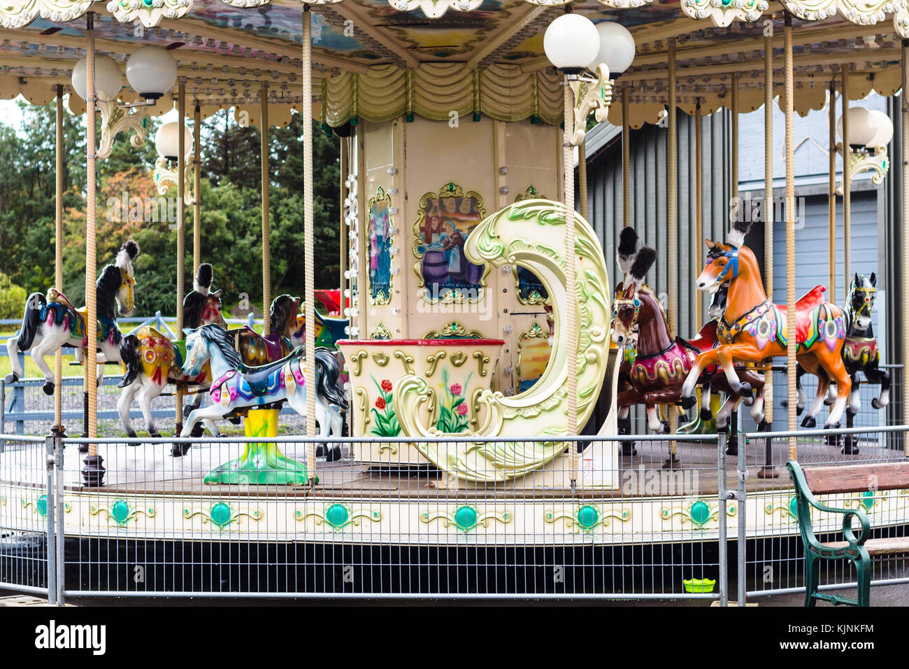 Reykjavik, Island - 4. September 2017: Merry-go-round Karussell in öffentlichen Familienpark im laugardalur Tal der Stadt Reykjavik Reykjavik ist im Herbst. Stockfoto