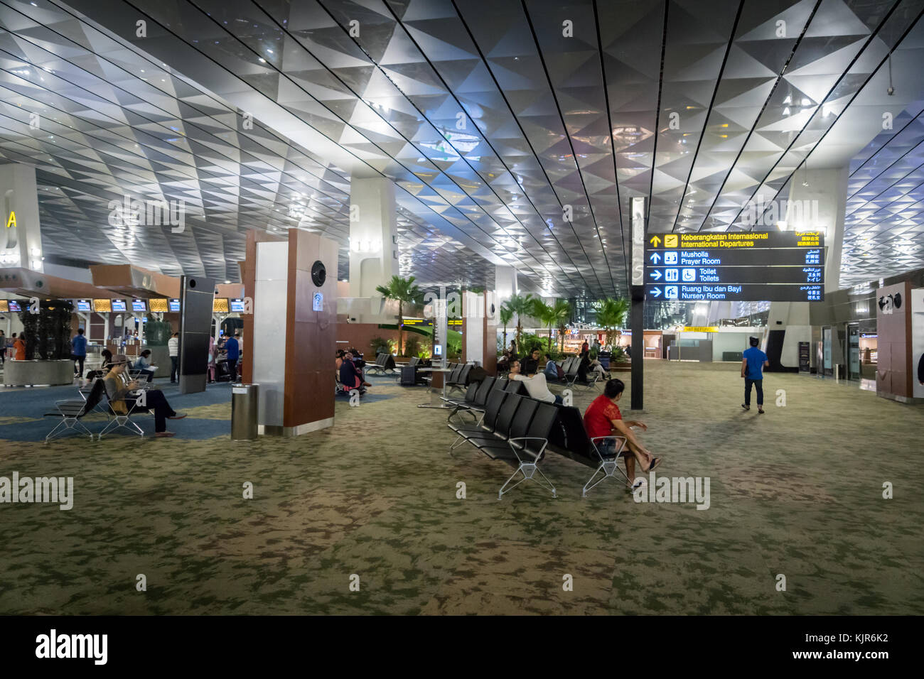 Jakarta, Indonesien: November 2017: Jakarta (Soekarno-Hatta) International Airport Terminal 3. Jakarta Aiport ist der größte Flughafen in Java. Stockfoto