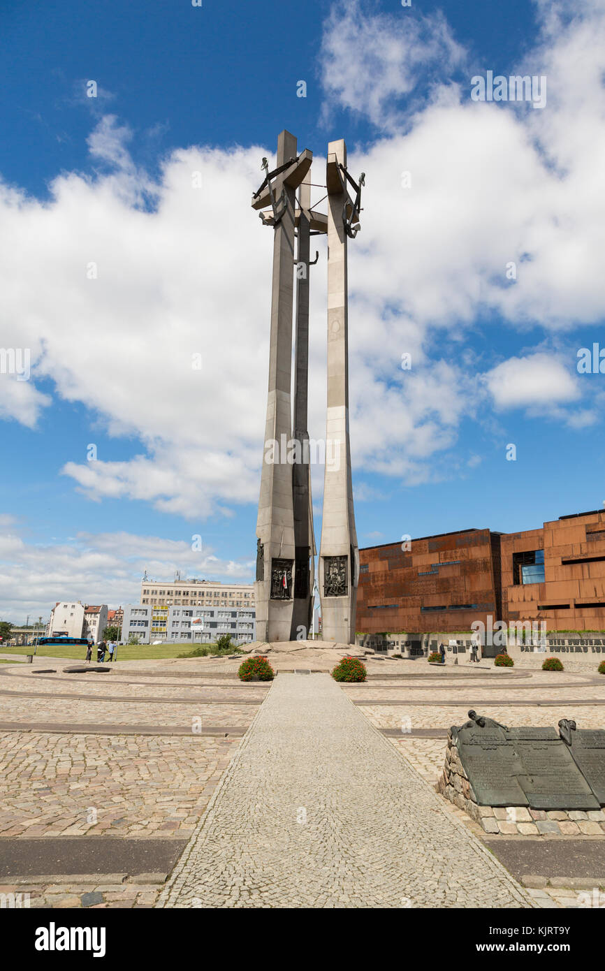 Danzig, Polen - 7. Juli 2016: Stocznia Gdanska: Denkmal für die gefallenen Werftarbeiter Stockfoto