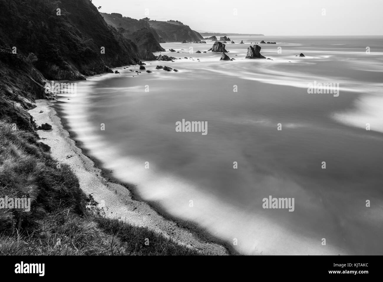 Strand von El Silencio, Castañeras, Rat von Cudillero, Kantabrisches Meer, Asturien, Spanien, Europa Stockfoto