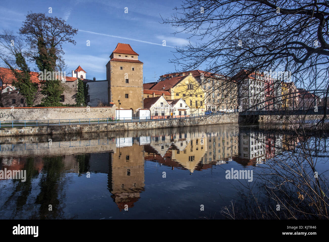 Gotic Turm am Flußufer, Ceske Budejovice Tschechische Republik, Europa Stockfoto