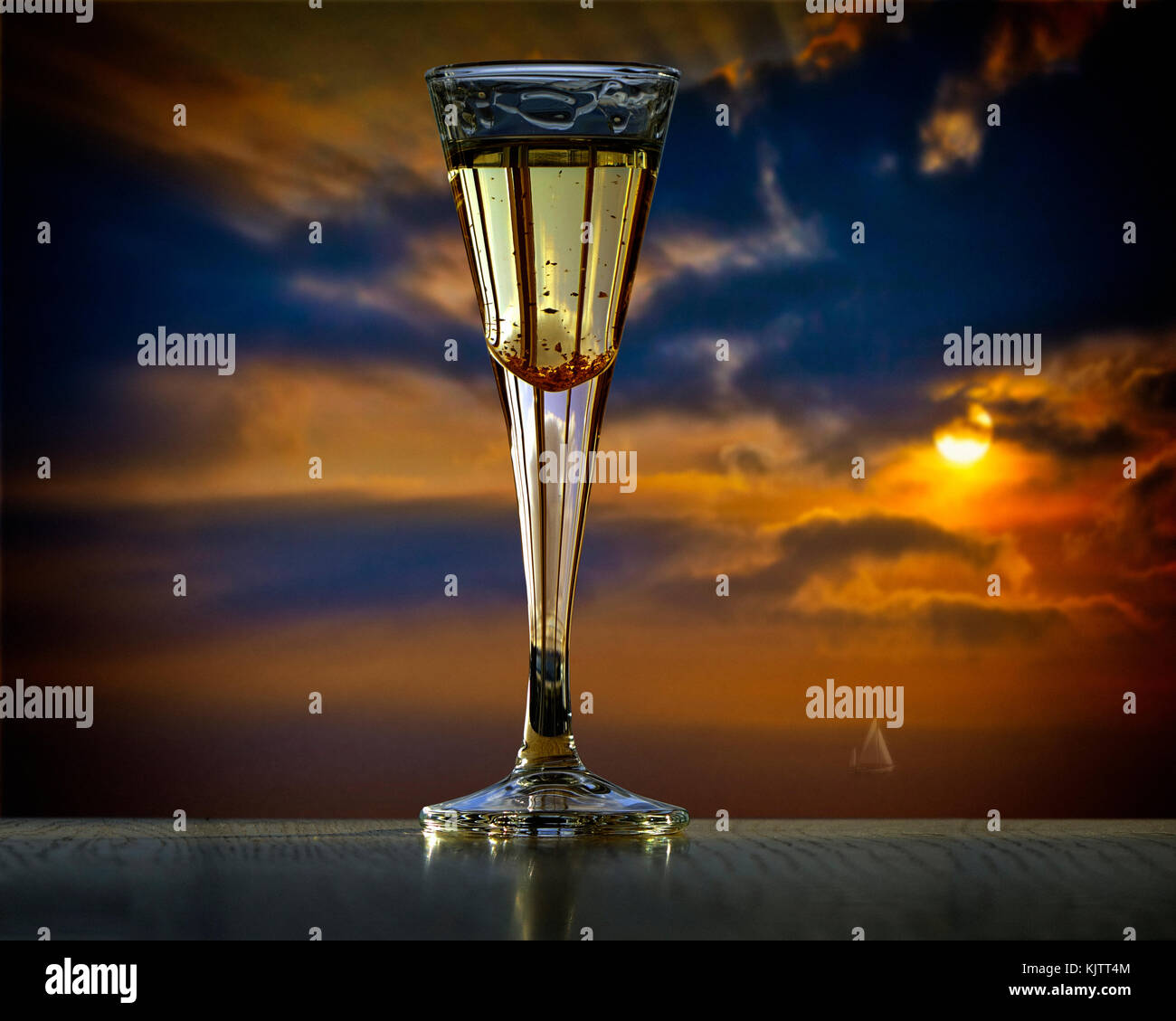 Danziger goldwasser -Fotos und -Bildmaterial in hoher Auflösung – Alamy
