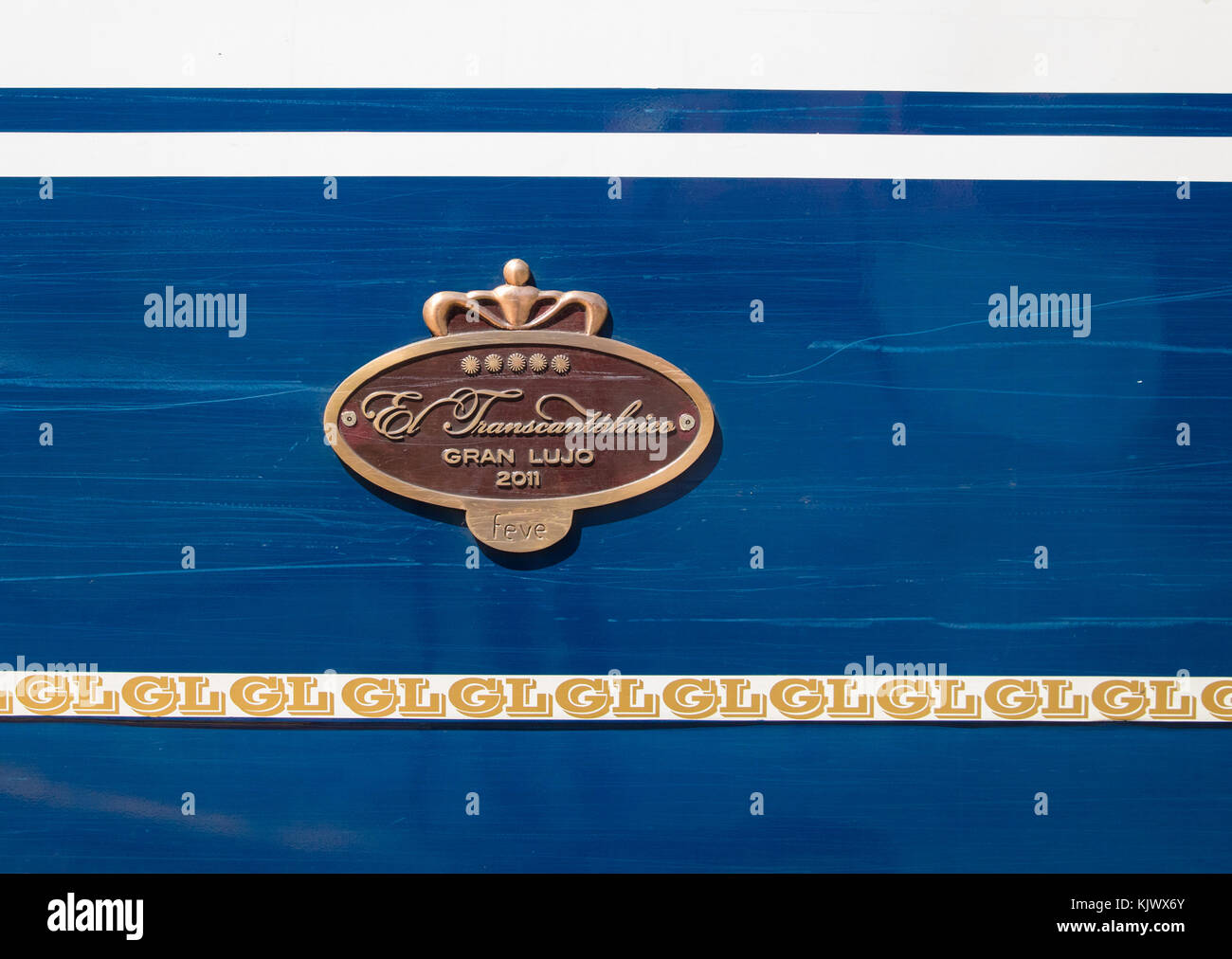 Gedenktafel an der Seite eines Grand Lujo erste Klasse Waggon auf der nördlichen Spanien Renfe Feve Schmalspurbahn Stockfoto