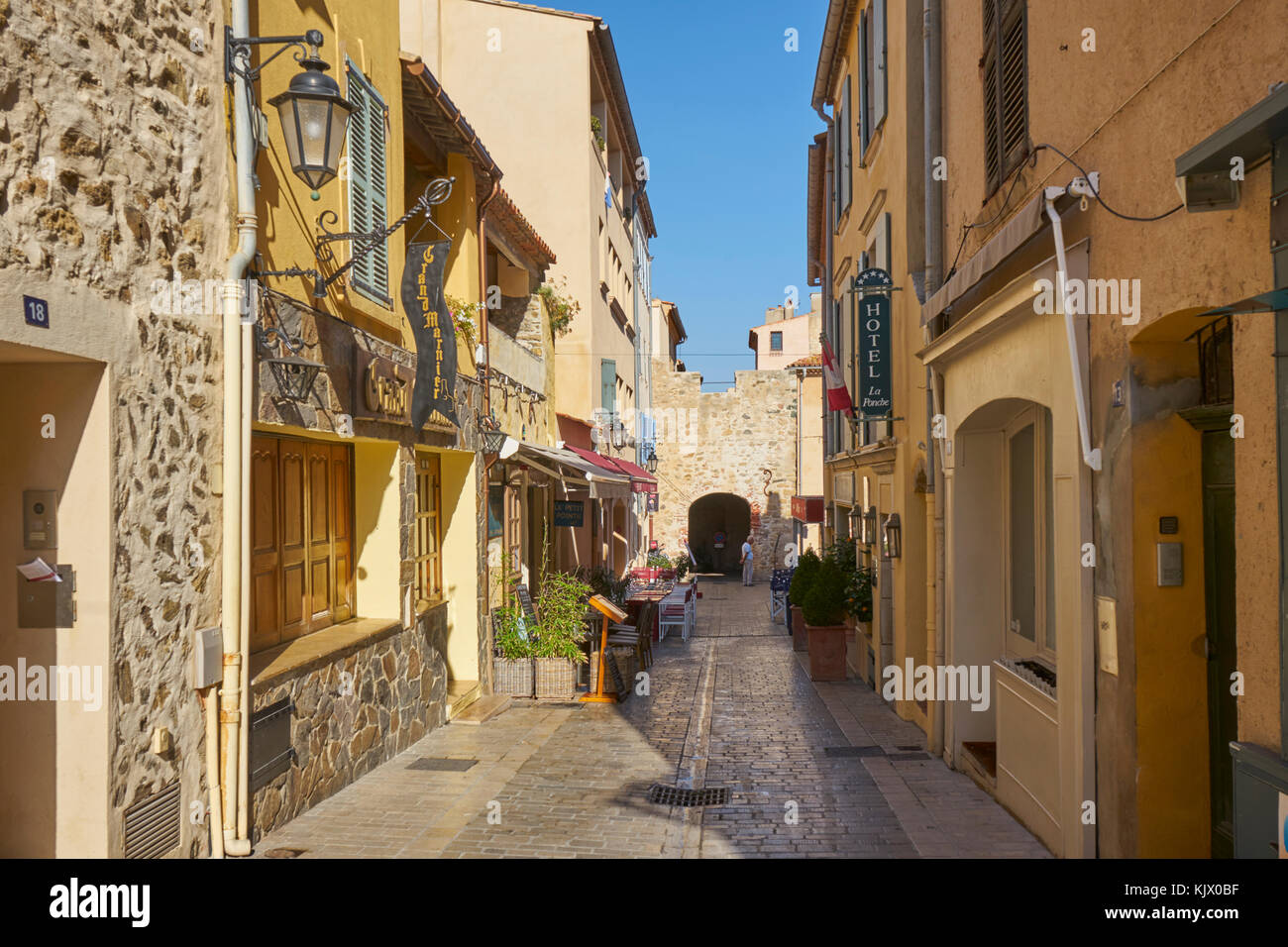 Old Street, Old Town, saint St Tropez, Cote d'Azur, Riviera, Südfrankreich Stockfoto