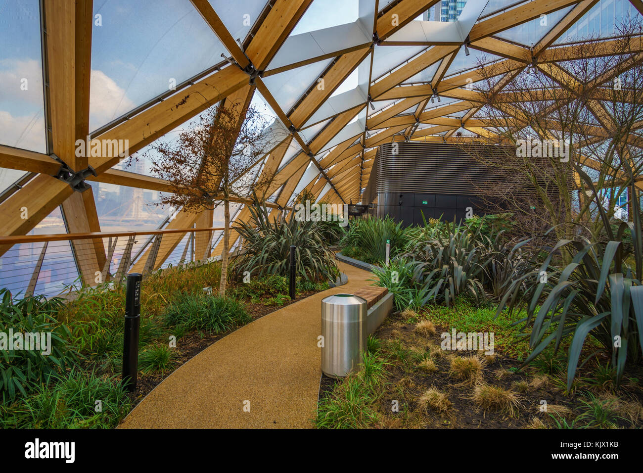 Das neue DLR-Station Canary Wharf. Es ist ein modernes u-bahn Station auf der Jubilee Line zwischen Kanada und North Greenwich. London City, United Stockfoto