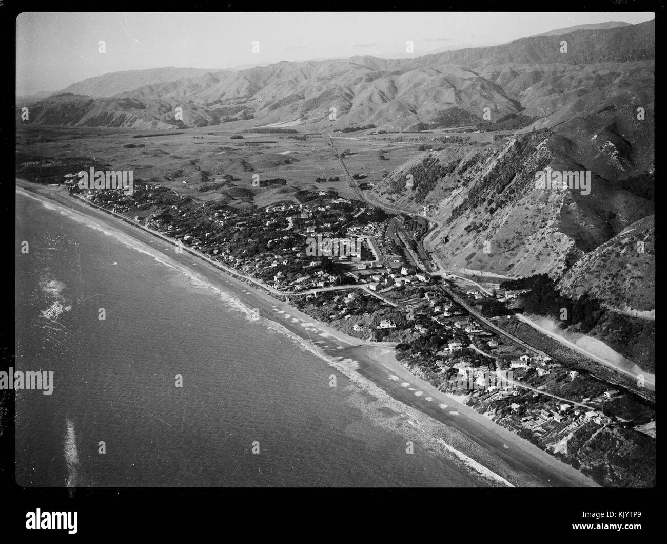 Luftaufnahme von Paekakariki, Kapiti Coast, ca 1920s 1940 s Stockfoto