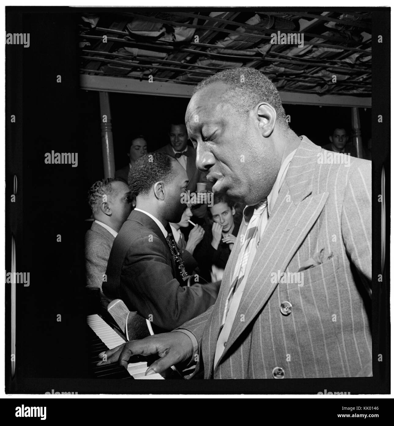 (Porträt von James S. (James Preis) Johnson, Riverboat auf dem Hudson, N.Y., Ca. Juli 1947) (LOC) (5019794355) Stockfoto