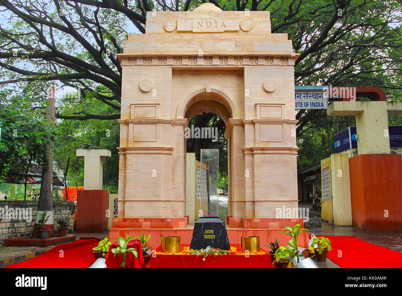 Nachbildung des Amar Jawan Jyoti India Gate, anlässlich des Unabhängigkeitstages des 15. August, Pune Stockfoto