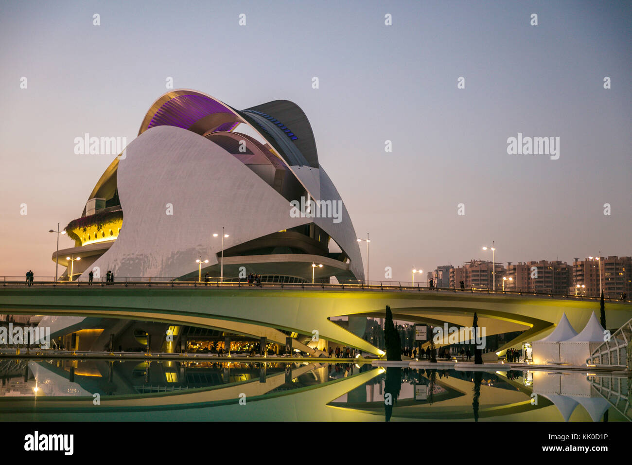 Am frühen Abend, Oper (el Palau de les Arts Reina Sofia), Stadt der Kunst und Wissenschaft, Valencia, Spanien Stockfoto