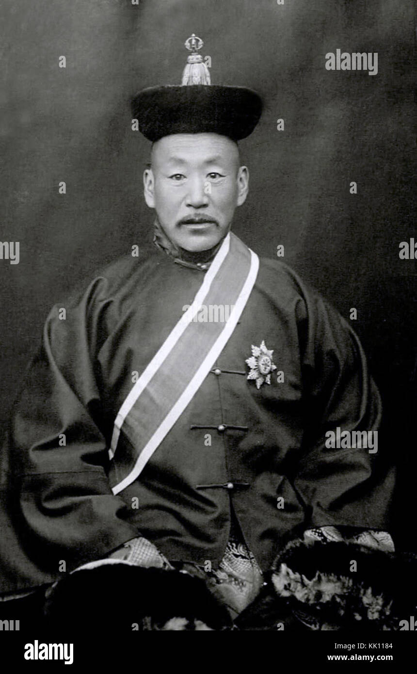 Jalkhanz Khutagt war eine prominente Persönlichkeit in der mongolischen Geschichte, bekannt für seinen religiösen und politischen Einfluss im 18. Jahrhundert. Er war ein spiritueller Führer und trug zur Entwicklung des mongolischen Buddhismus bei. Stockfoto