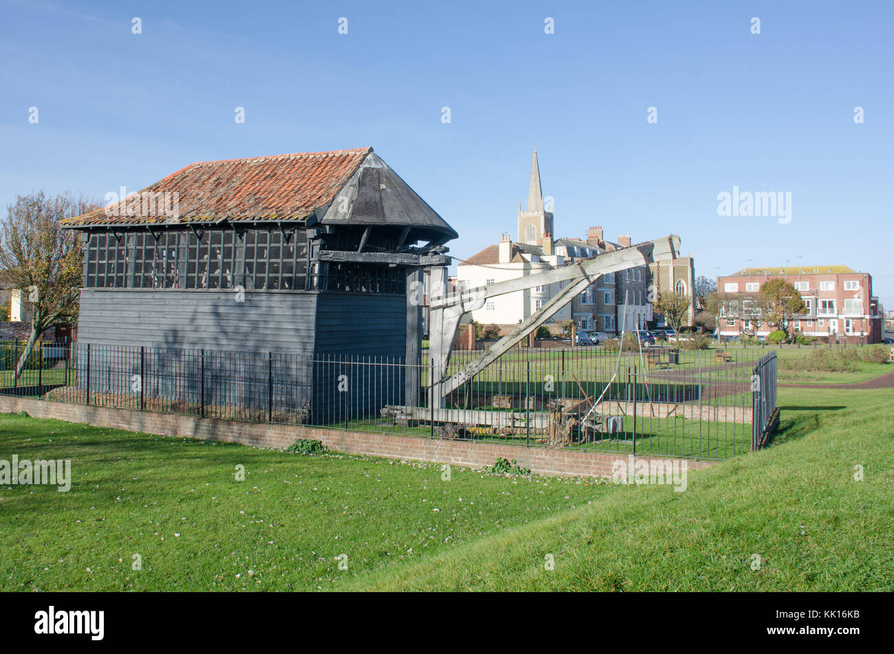 Anzeigen von Harwich mit Laufband Kran im Vordergrund Stockfoto